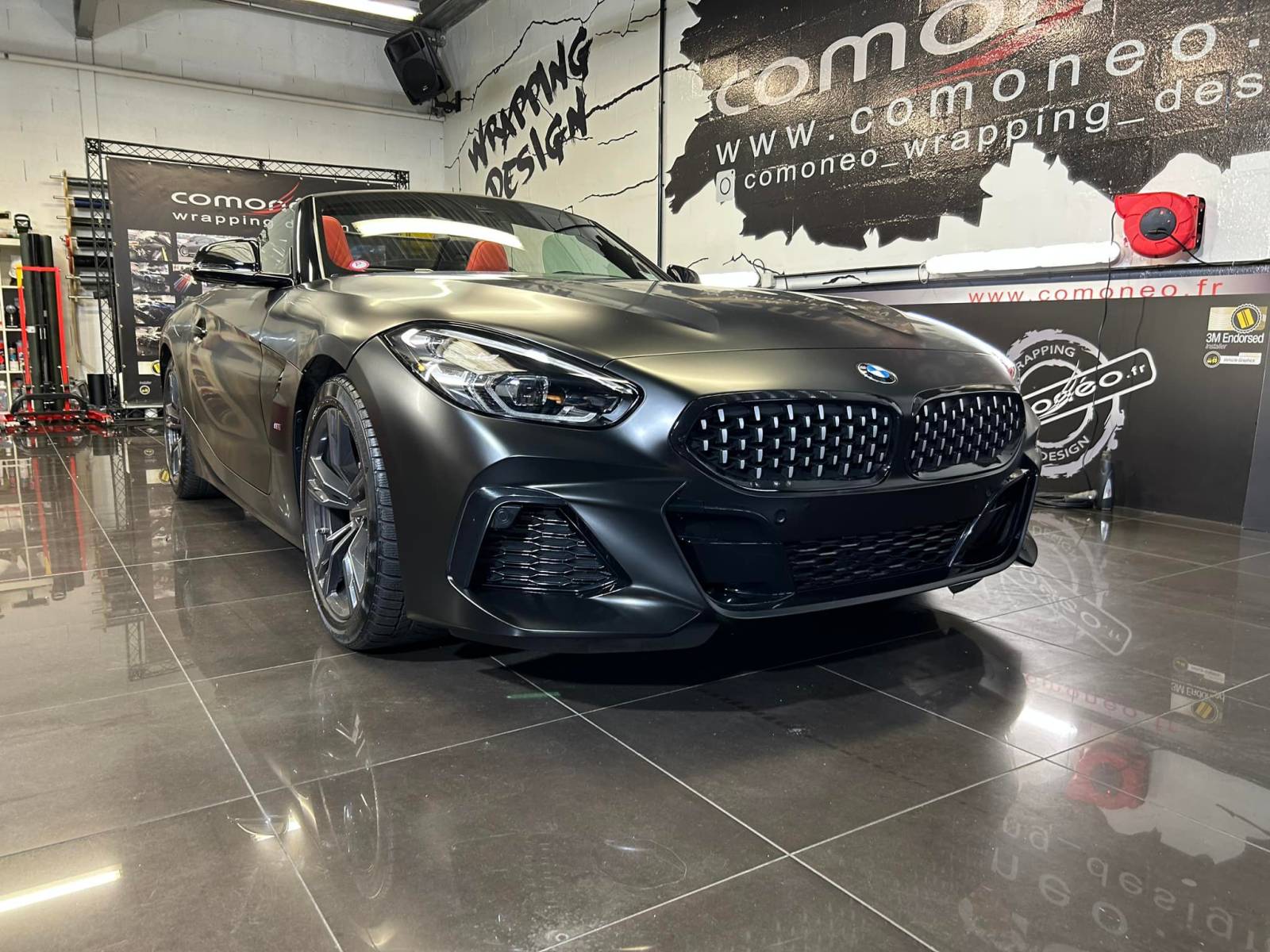 spécialiste car wrapping pour Mercedes et Audi avec personnalisation sur-mesure et matériaux 3M pour un rendu impeccable proche Haguenau 67 et Brumath