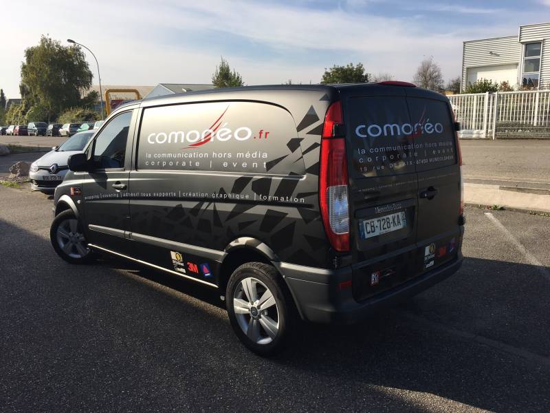 Covering Publicitaire sur Mercedes Vito réalisé par Comonéo à Mundolsheim près de Strasbourg