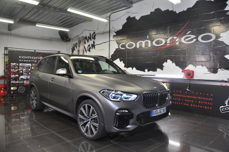 Covering Complet sur une BMW X5 M50D réalisé chez Comonéo à Mundolsheim près de Strasbourg en Alsace