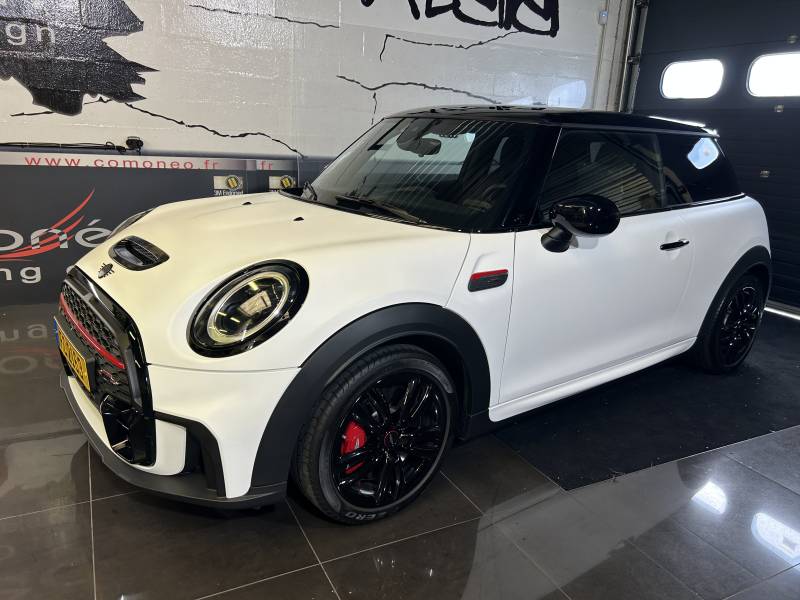 Covering Complet en Blanc Mat sur Mini Cooper S réalisé par Comonéo à Strasbourg en Alsace