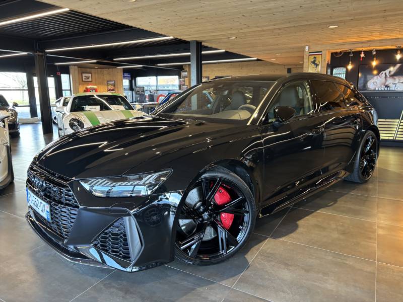 Wrapping Complet High Gloss Black avec intérieurs sur une Audi RS6 réalisé chez Comonéo à Strasbourg en Alsace
