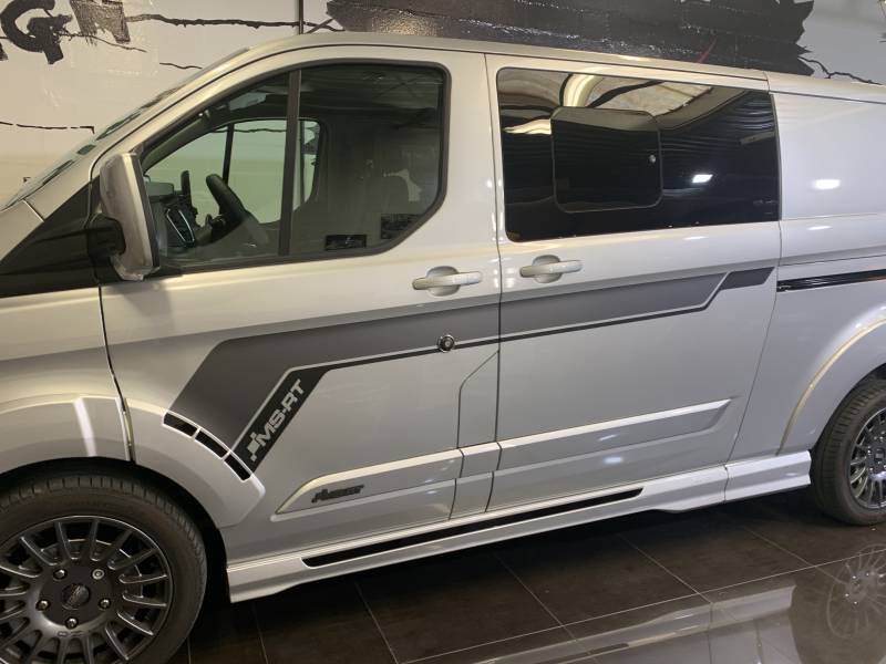 Covering Personnalisé sur une Ford Transit Custom chez Comonéo à Mundolsheim près de Strasbourg en Alsace