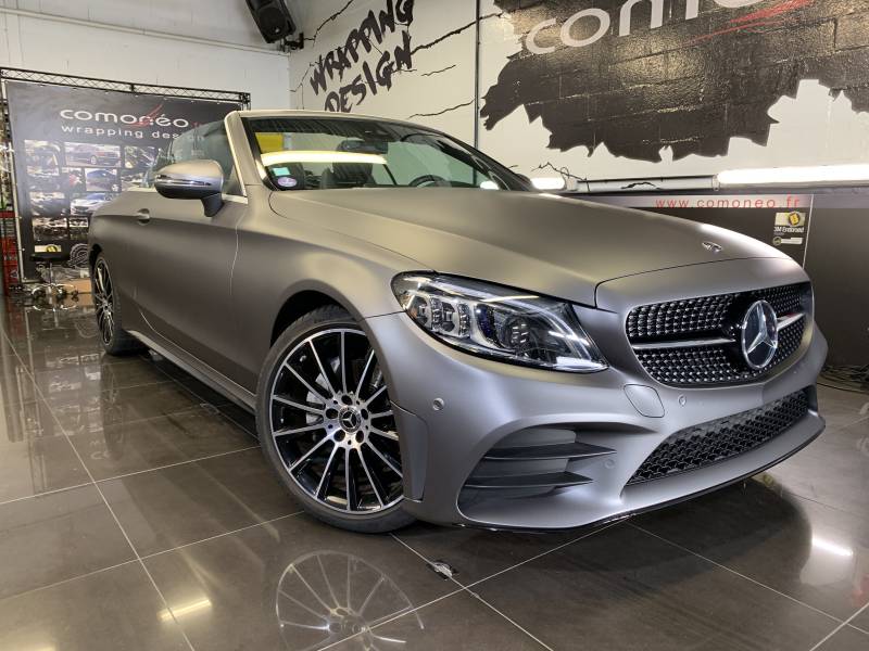Covering complet en gris mat sur une Mercedes Classe C Cabriolet réalisé chez Comonéo à Mundolsheim près de Strasbourg en Alsace